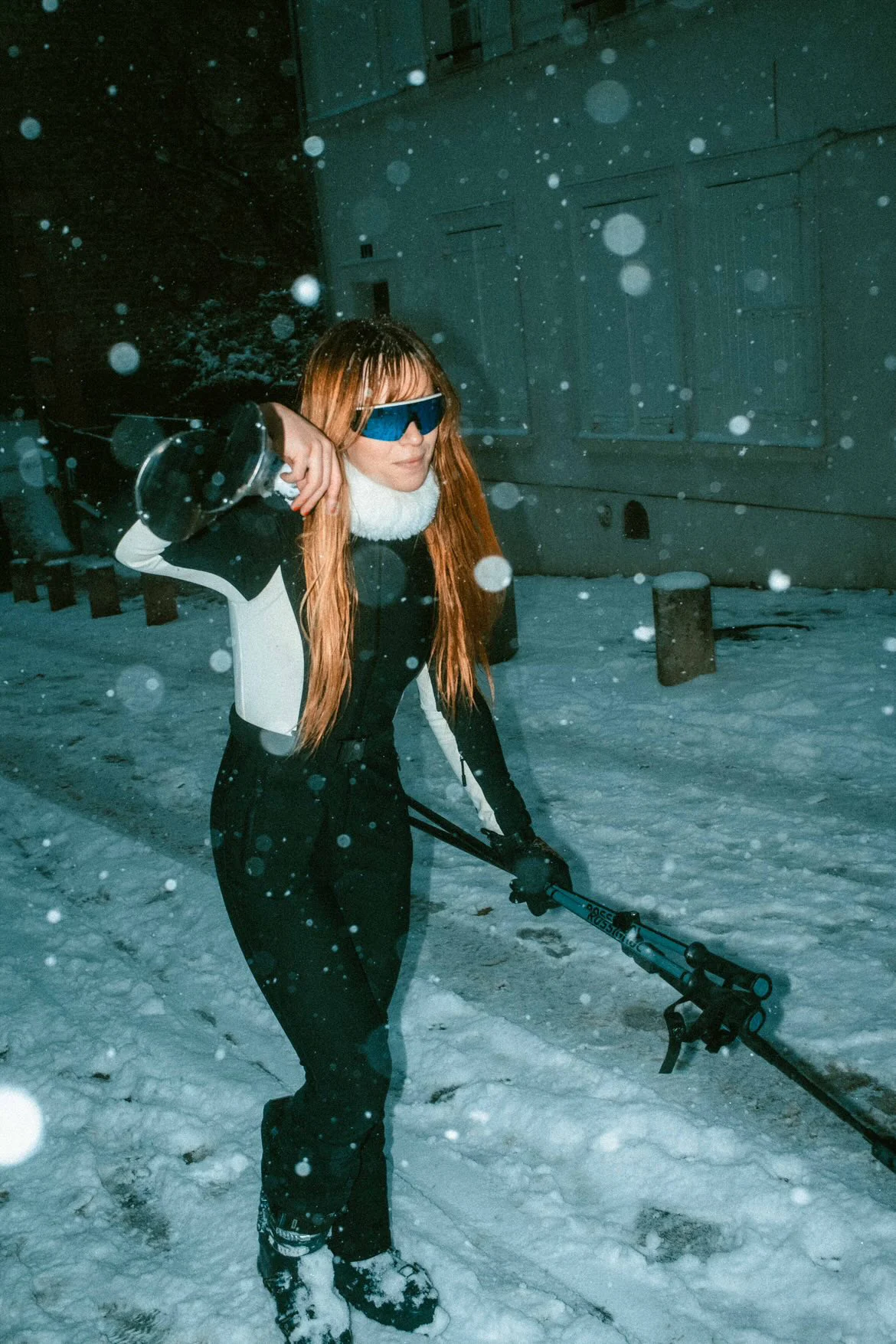 Tina in ski gear in snowy Montmartre